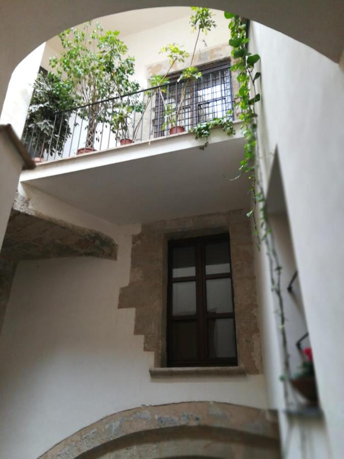"Guttuso Tribute Suite" Experience Apartment Palermo Exterior photo